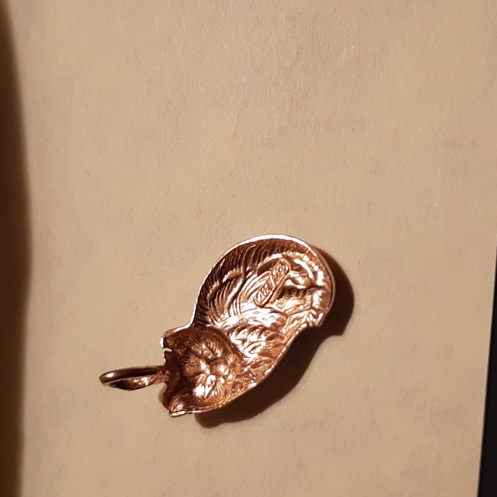 14K Gold Sitting Cat Charm - Picture 2 of 5